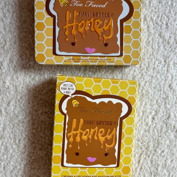 Too Faced Peanut Butter & Honey Eye Shadow Palette - Pink, Peach & Brown Shades - Picture 3 of 4